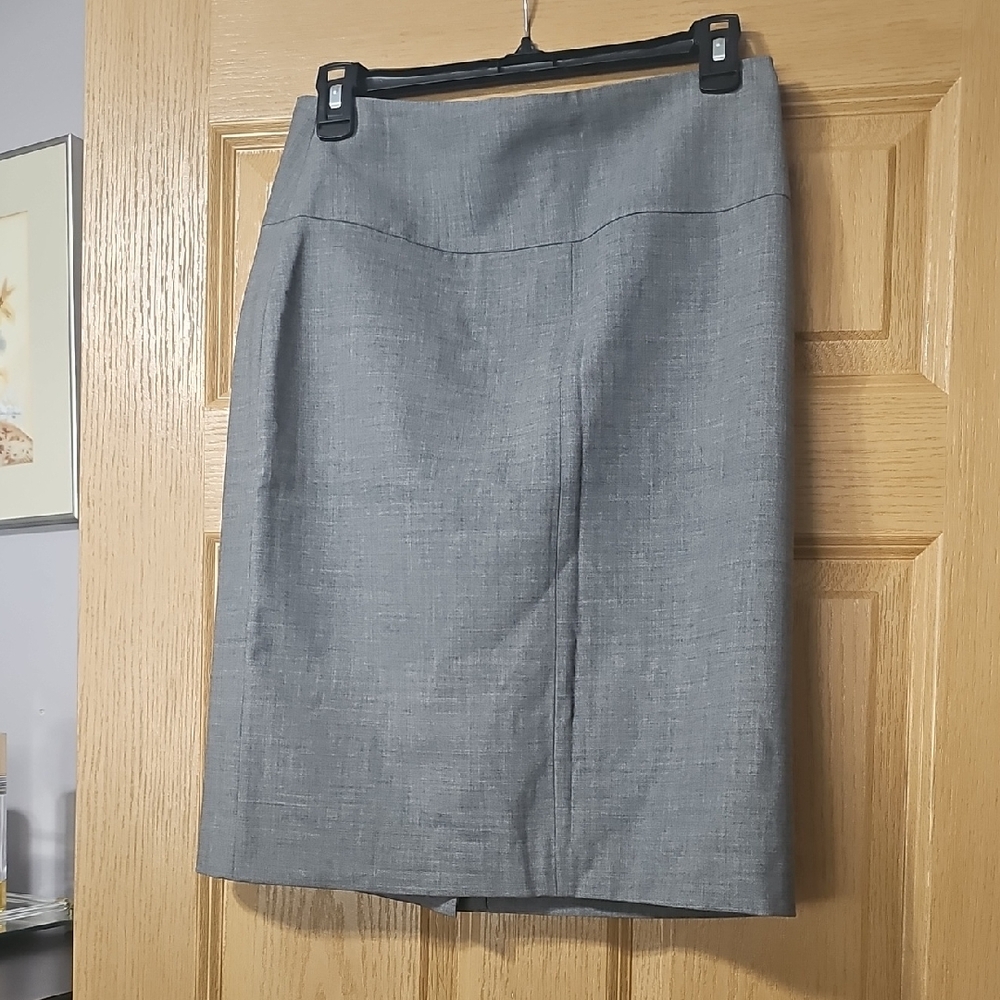 Banana Republic Gray Pencil Skirt Knee-Length Workwear